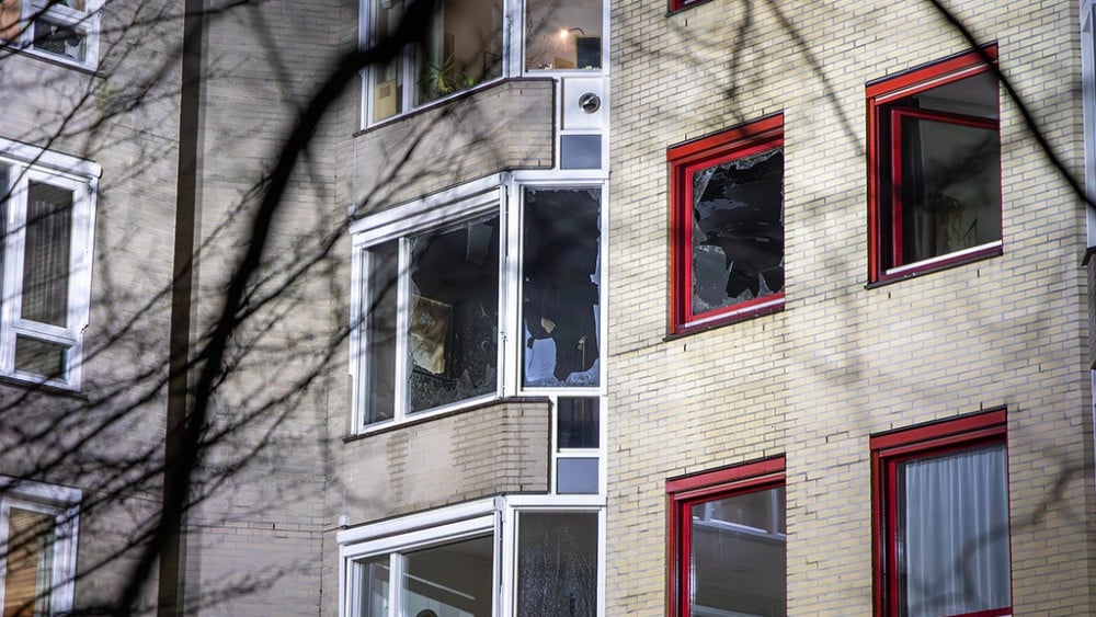 Grote brand in bejaardencentrum in Bussum, twee bewoners met spoed naar ziekenhuis