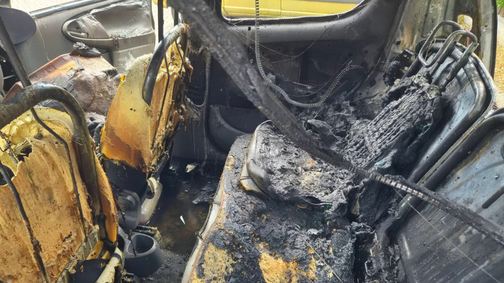 Afgebrande auto in Eemnes