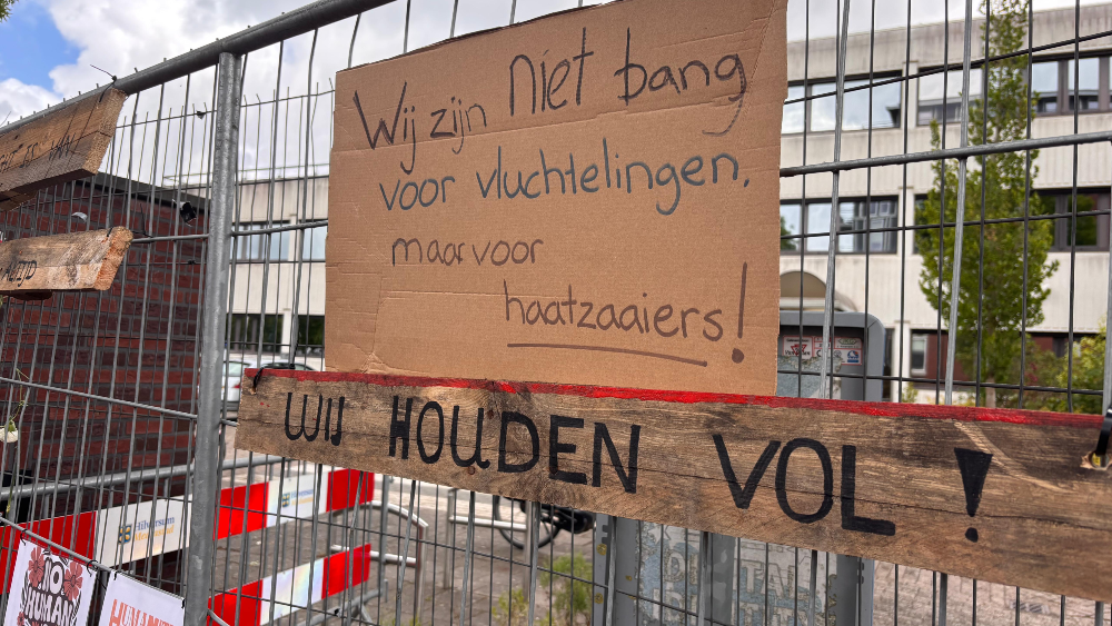 Borden die later door tegenstanders zijn verwijderd