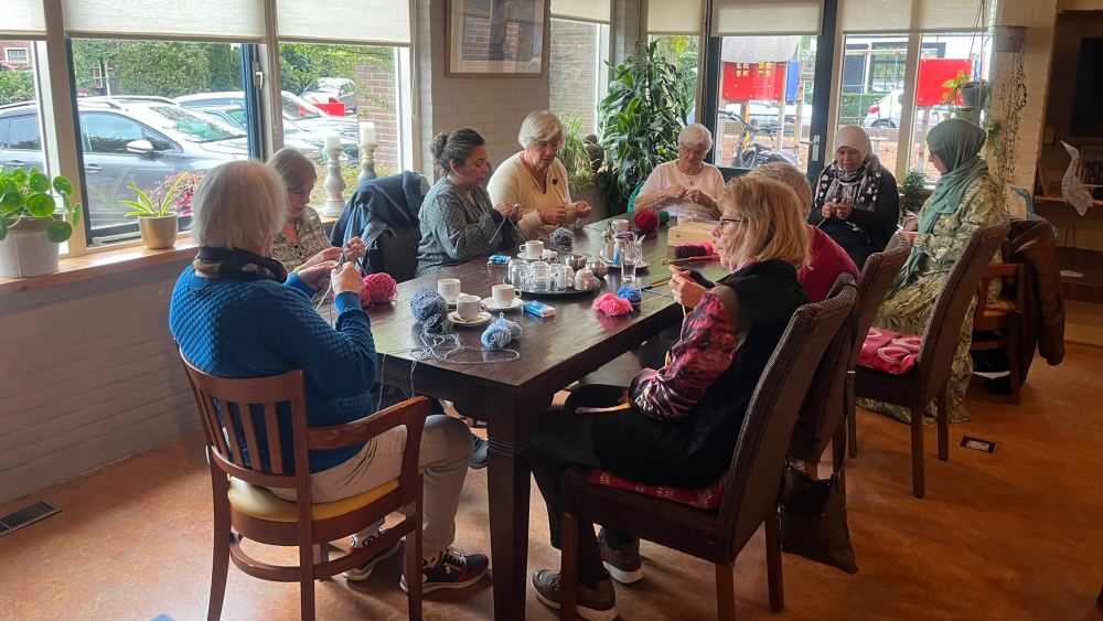 Breien tegen eenzaamheid