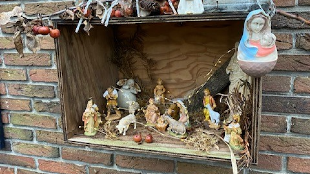 Een van de kerststallen op de route.