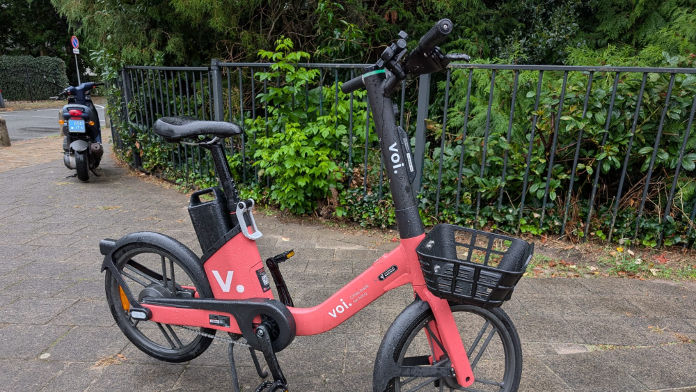 Een Voifiets buiten de parkeerzone