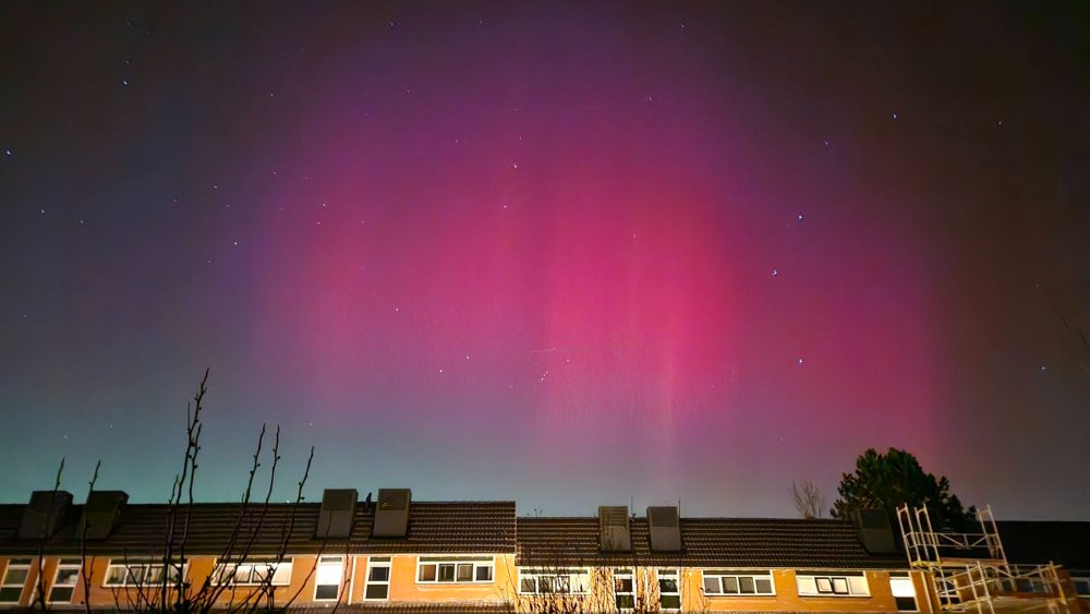 Huizen deelt foto's van het Noorderlicht.